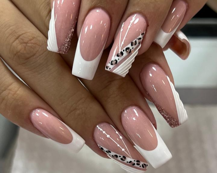 ACRILICO ESCULPIDO, TALLA M. 