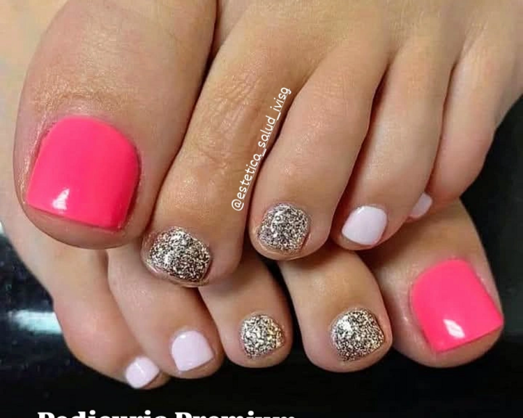 Belleza de pies + esmaltado Semipermanente 