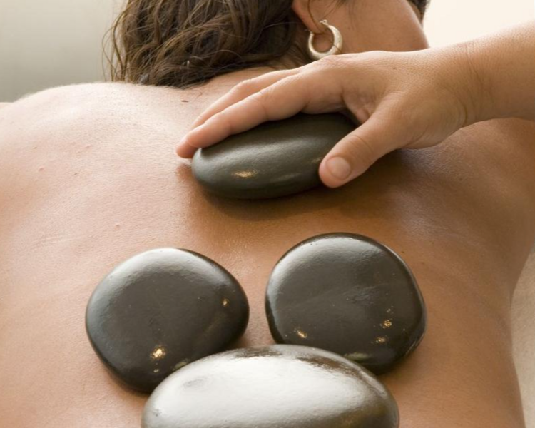 MASAJE PIEDRAS CALIENTES