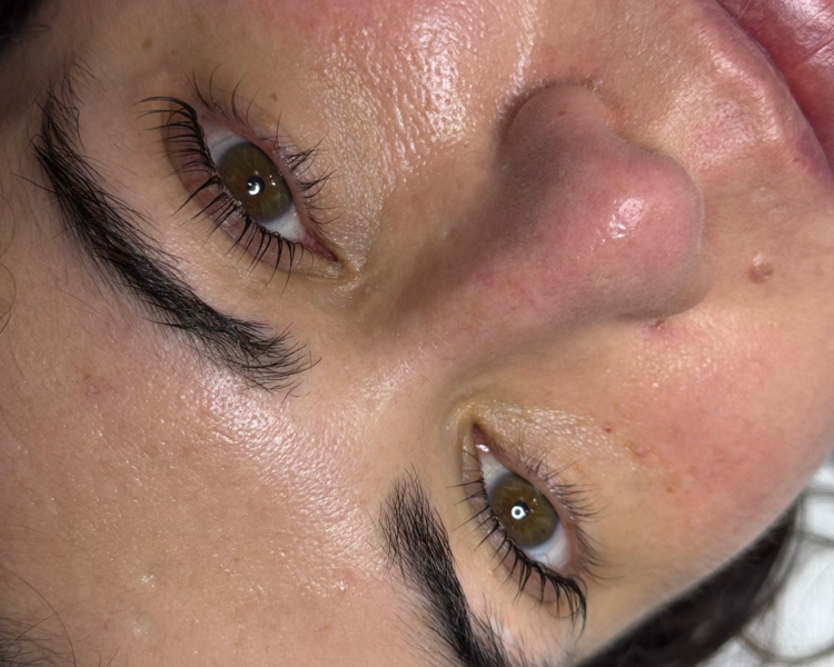 Lifting de pestañas más tinte, keratina y botox 