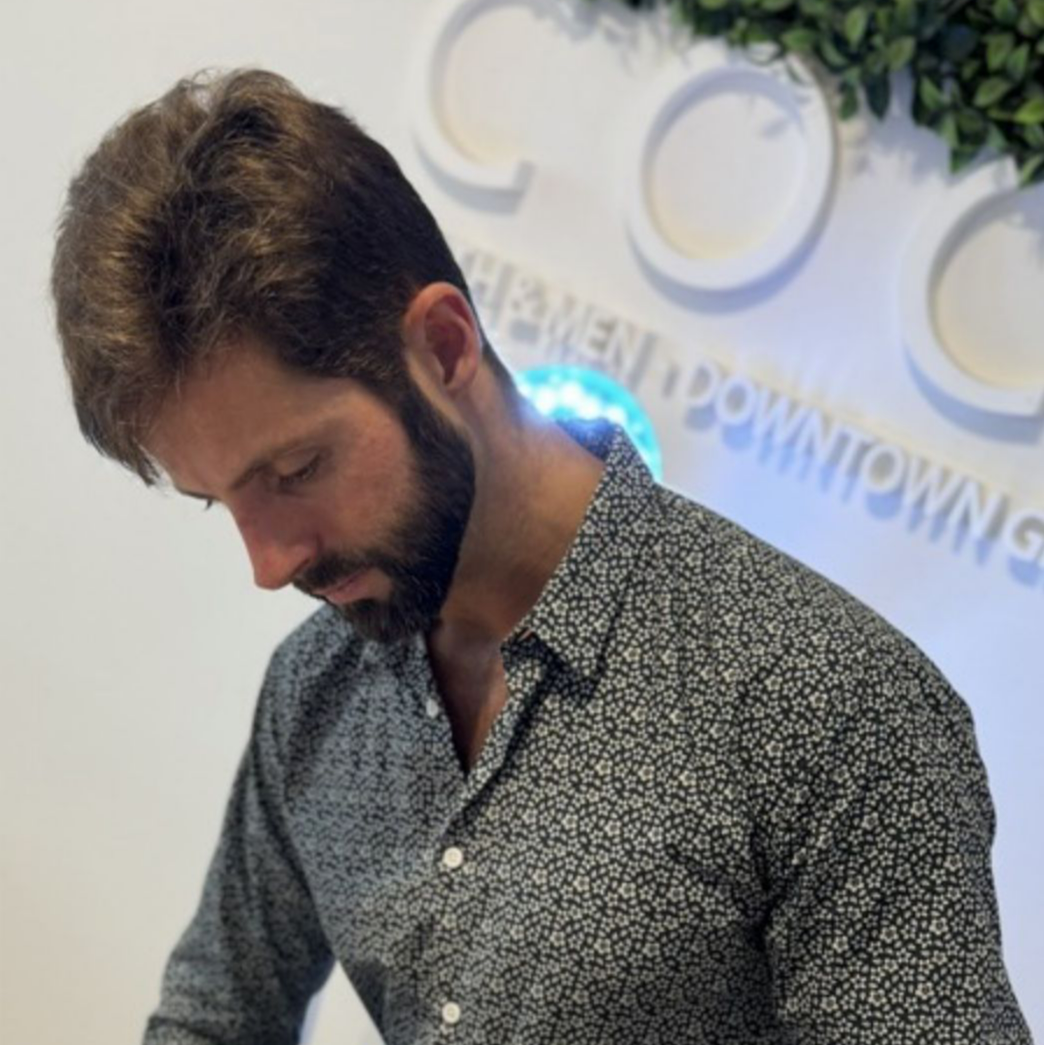 Dr. Leandro Vila Cirujano Plástico