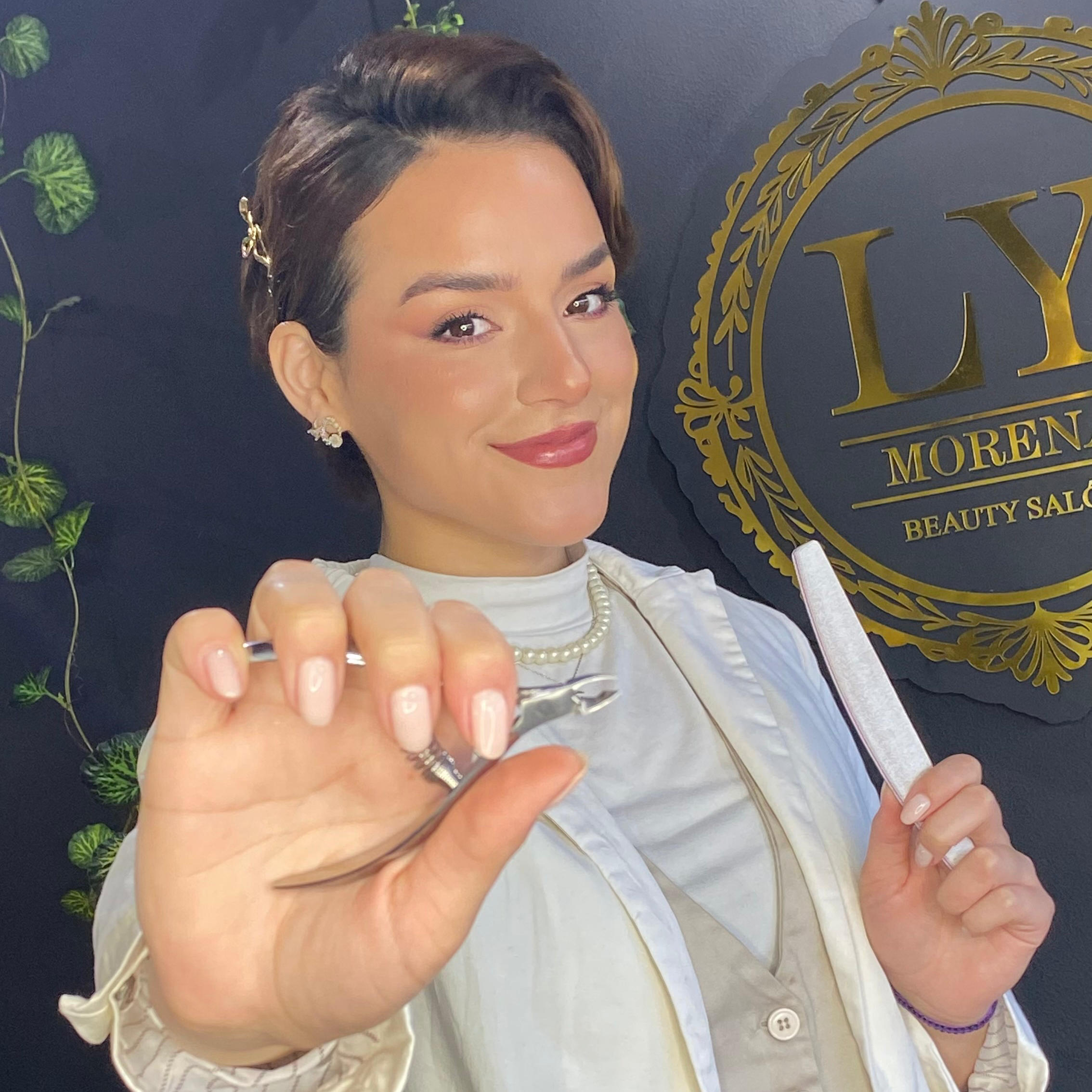 Lisbeth Spizzirri   -  Manicura / Maquillaje Profesional