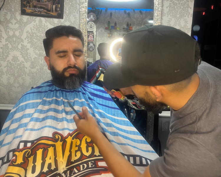 Corte tradicional y arreglo de barba 