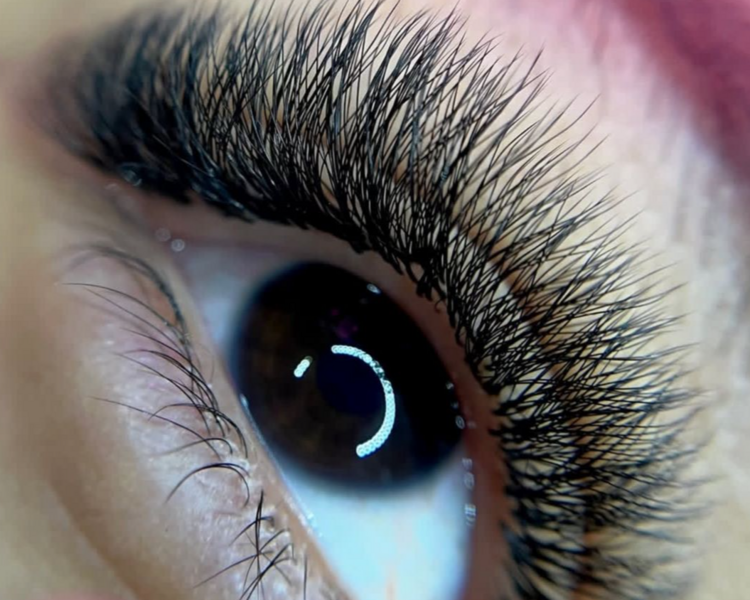 Extensiones de pestañas volumen medio