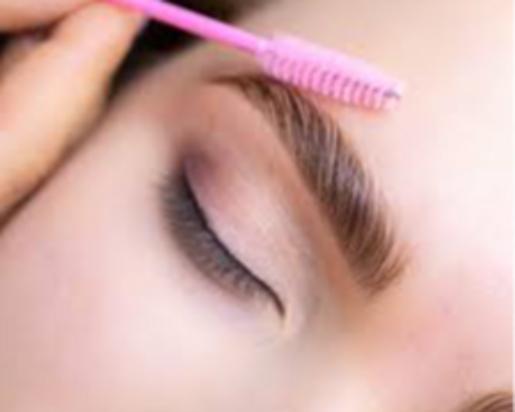 Laminado de cejas