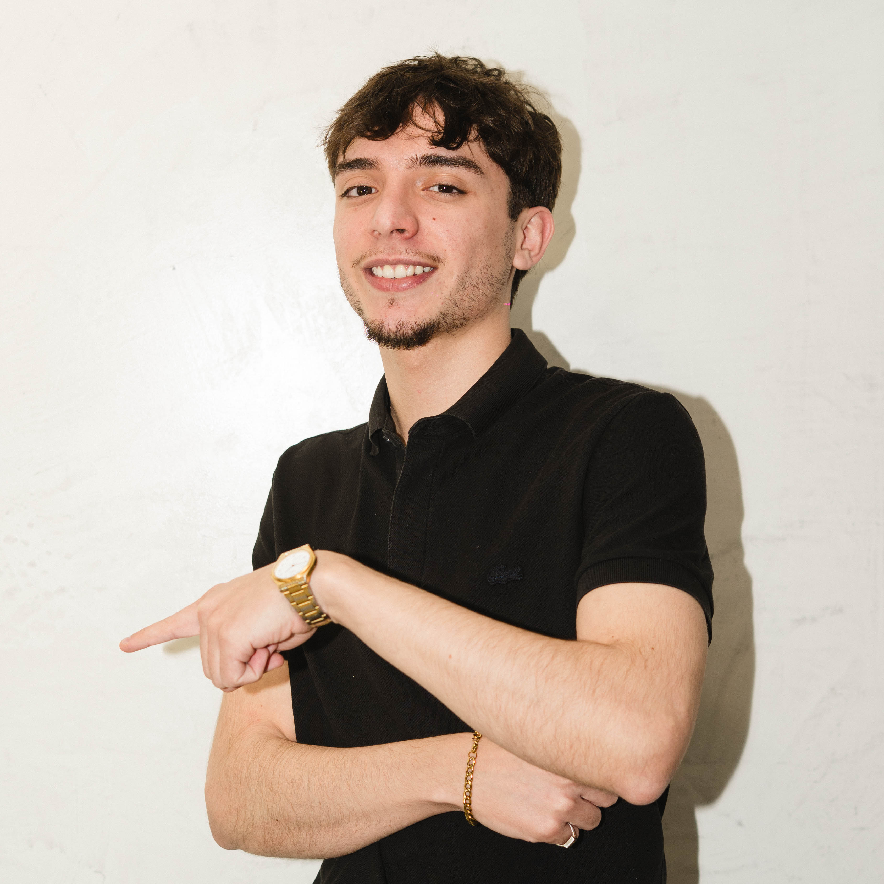 Gero - De lo clásico a lo moderno, cortes que marcan tu día a día