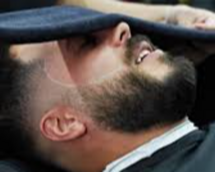 CORTE Y BARBA (FADE y Corte o Arreglo de Barba con (Vapor) y (toalla caliente) a Navaja 