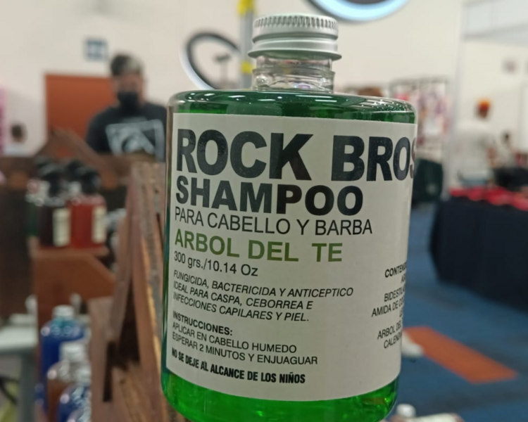 SHAMPOO ARBOL DE TE PARA CASPA, CEBORREA E INFECCIONES DE LA PIEL