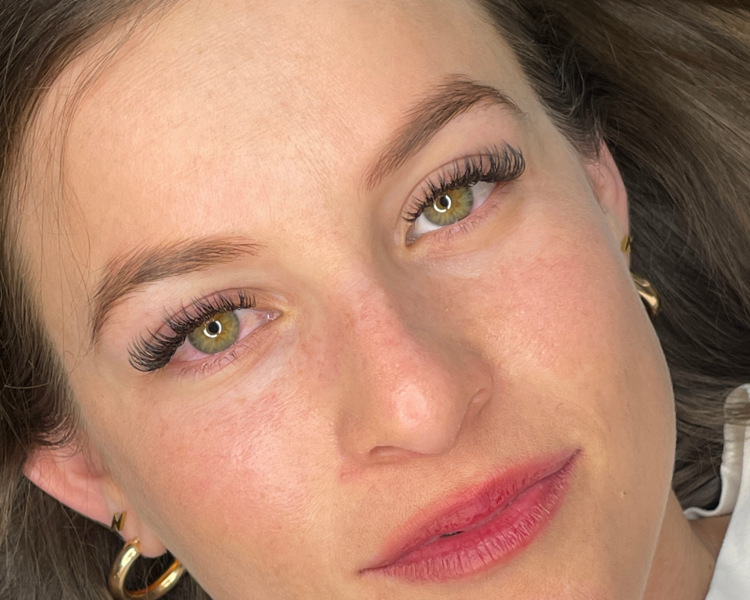 Extensiones de Pestañas efecto sutil 