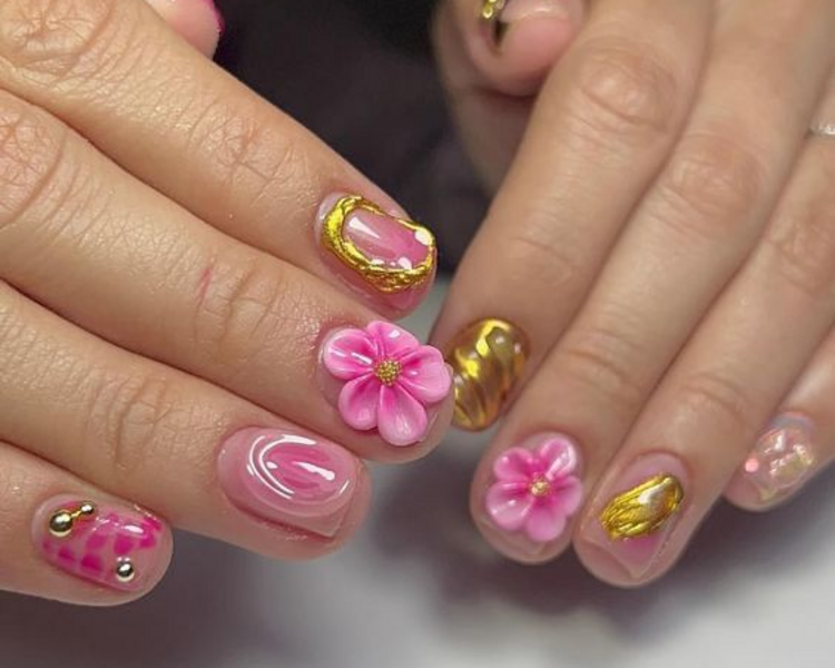 Gel en manos ✋ + diseño 🎨 (french o mas)