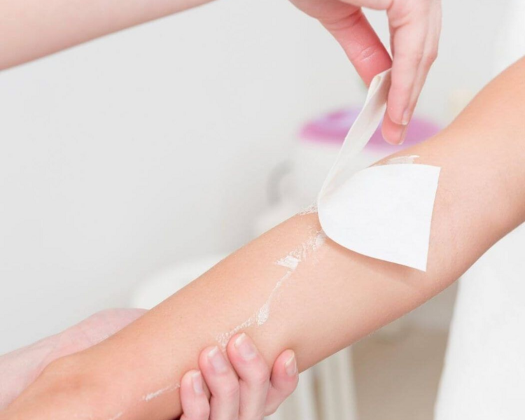Epilación de medio brazo con cera