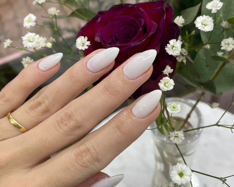 Esmaltado Semipermanente en Manos