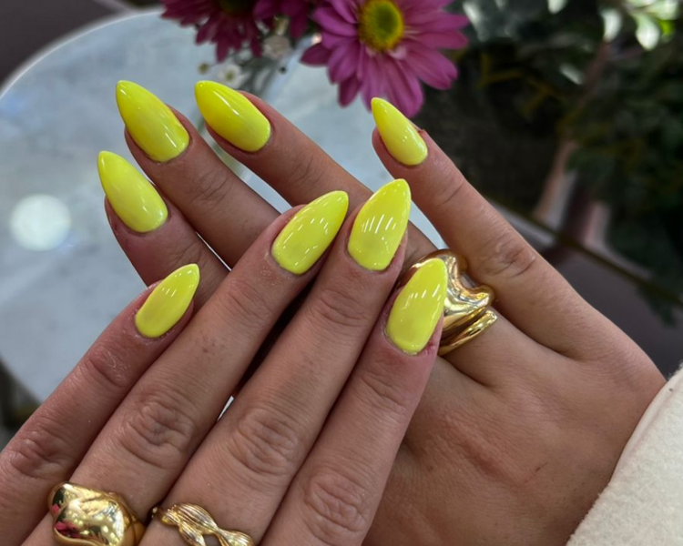 Esculpidas de Soft Gel con Esmaltado Semipermanente