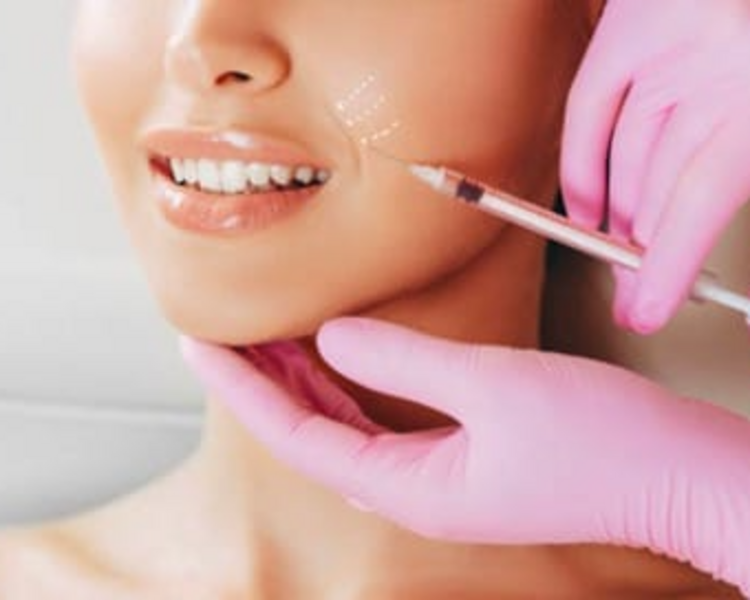 Tratamiento Facial con Ácido Hialurónico