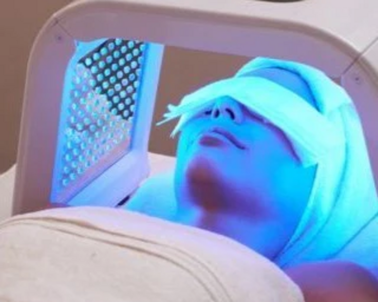 Limpieza Facial Profunda + Fototerapia
