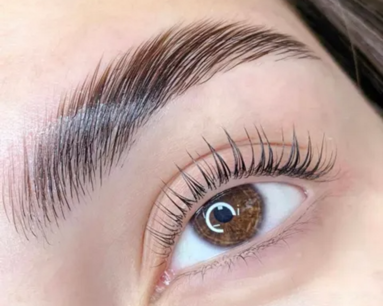 LIFTING DE PESTAÑAS + LAMINADO DE CEJAS