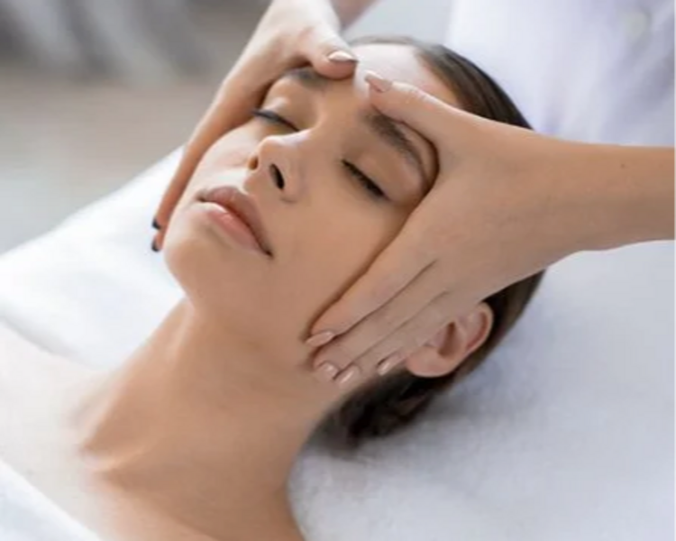 Limpieza Facial Profunda + Drenaje Linfático