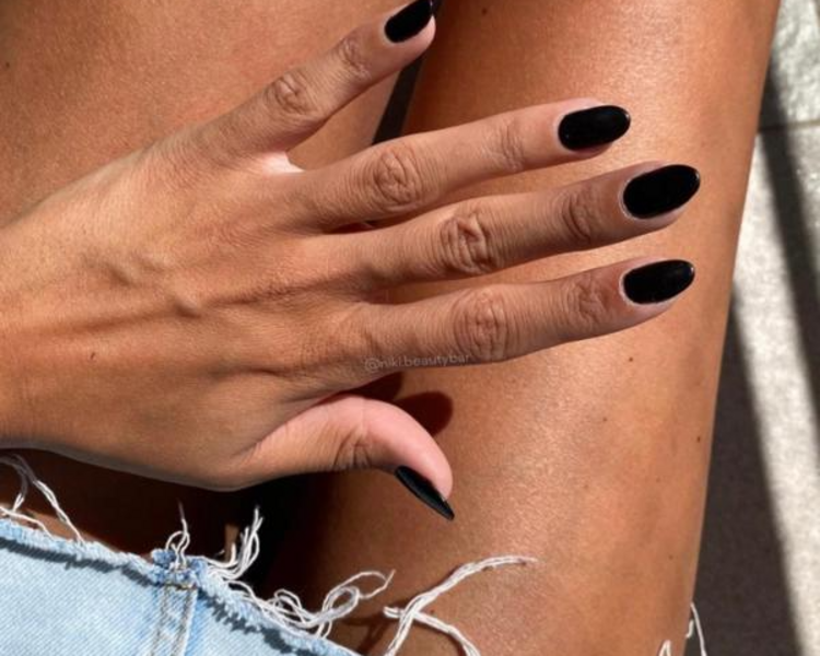 ❣︎ Esmaltado semipermanente en manos