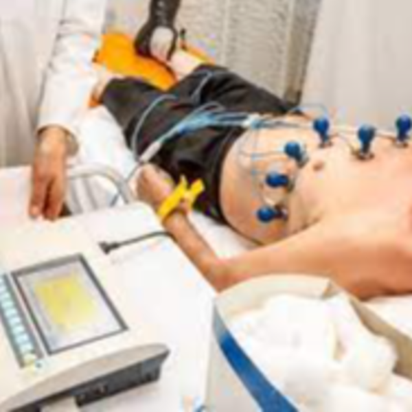 CONSULTA + ELECTROCARDIOGRAMA