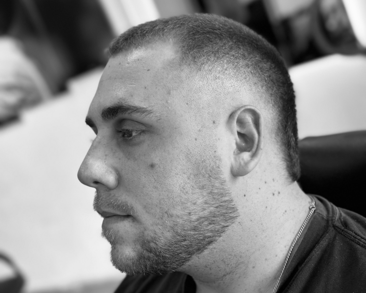 Corte de cabello + servicio de barba