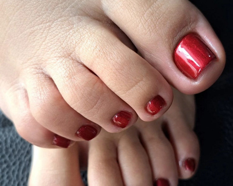 Pedicura esmalte permanente