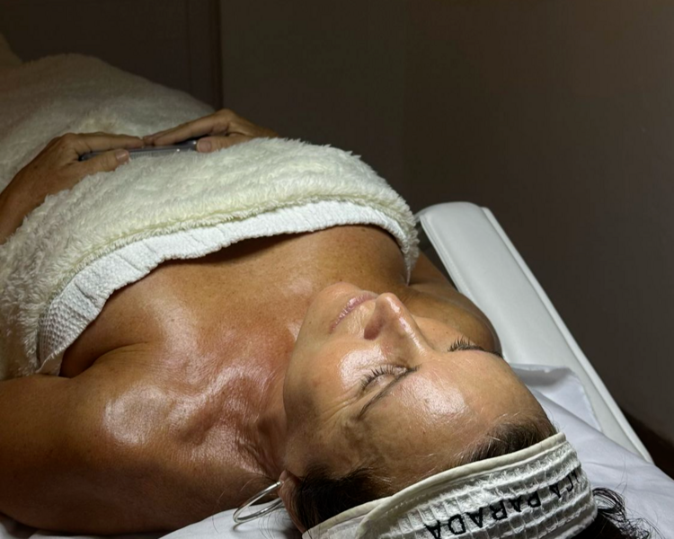 Limpieza completa con cuello y escote