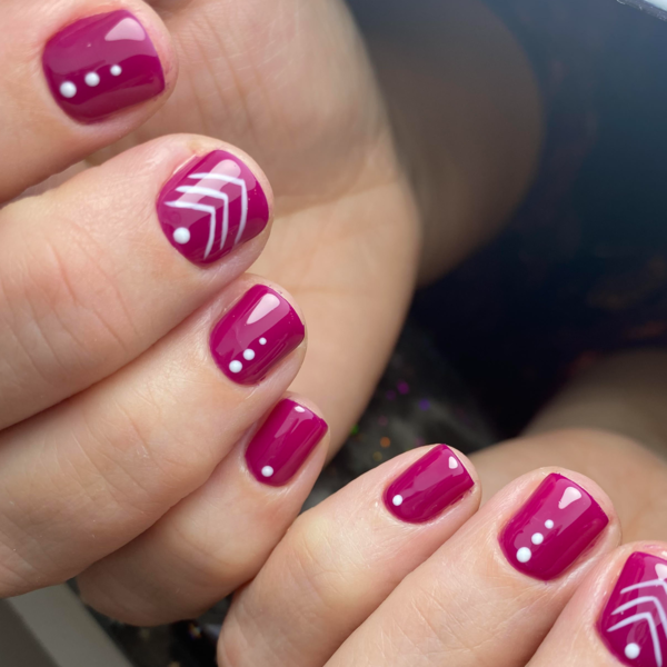 Manicuria con esmaltado semipermanente