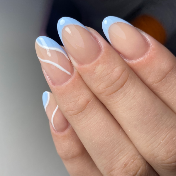 Kapping  Acrílico con esmaltado semipermanente.