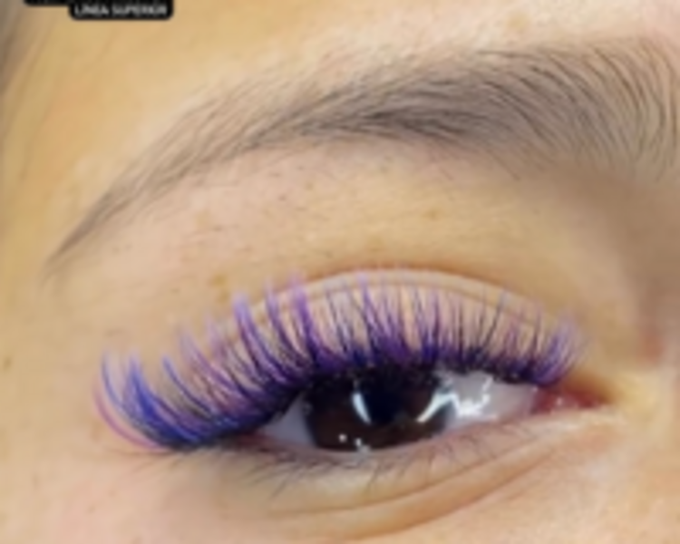 Agregado de color fantansia extensiones 