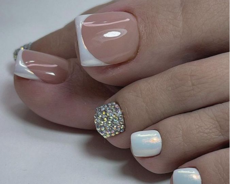 Manicuria + Pedicuria Premium (ambos con semipermanente)