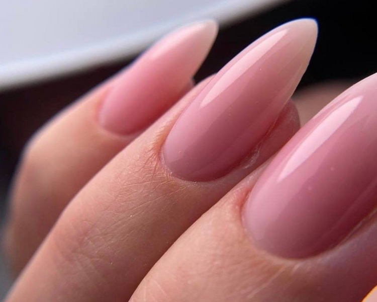 Uñas Softt Gel con Astrid 