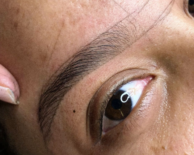 Perfilado  de Cejas con Cera