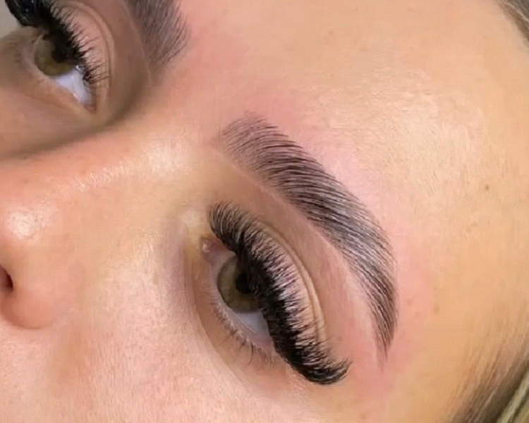 Perlilado de cejas+Laminado+Tintura