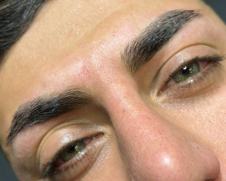 Depilación cejas (Navaja) 