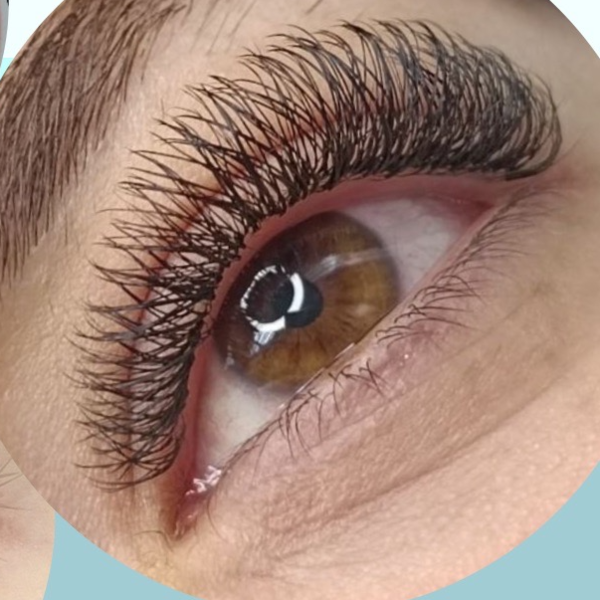 Mantención  Extenciones de Pestañas  Volumen Brasilero