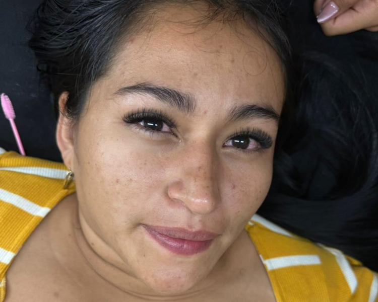 Montaje de pestañas Volumen Tecnológico