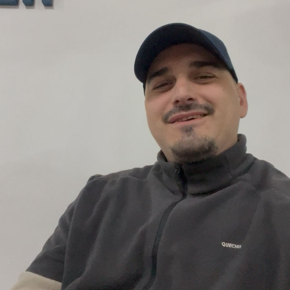 Rolando Flores Zambon - P