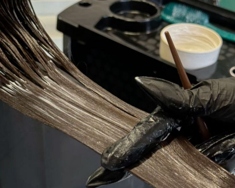 Color entero mas Brushing o Corte (Corto/Medio)