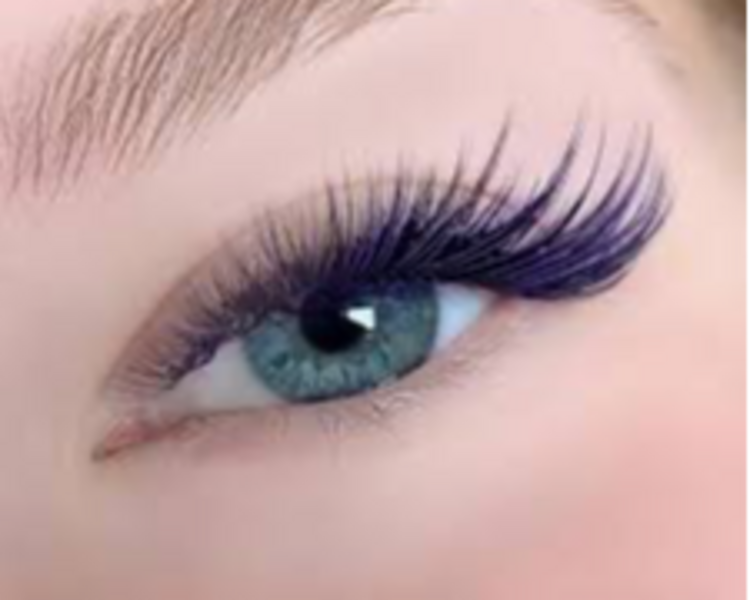 Color Lash Experience ✨
