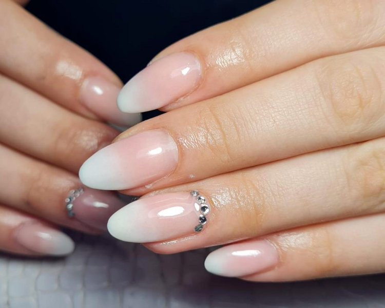 UÑAS ESCULPIDAS EN POLYGEL HASTA EL LARGO 2 CON SEMI LISO  