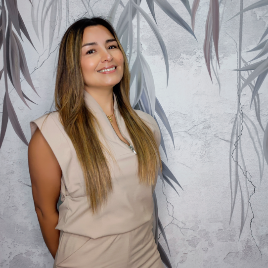 Cosm. Carolina Mardones