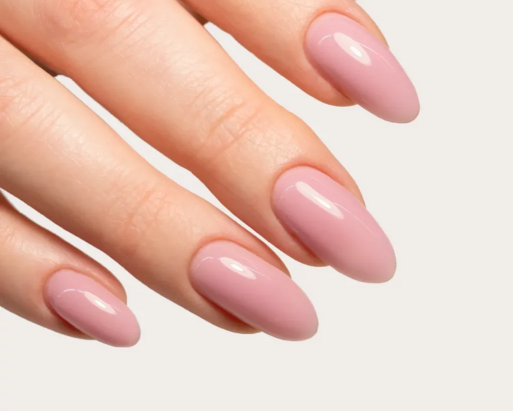 Aplicación de esmalte (manos)