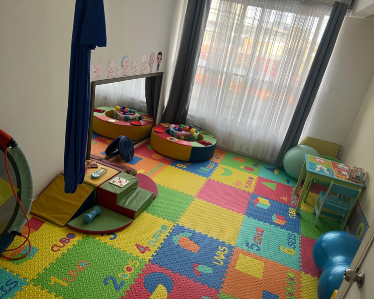 Hidroterapia y Masaje Infantil