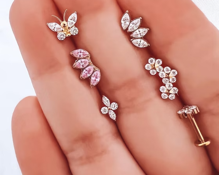 PERFORACION TITANIO JOYA CON CIRCONES 