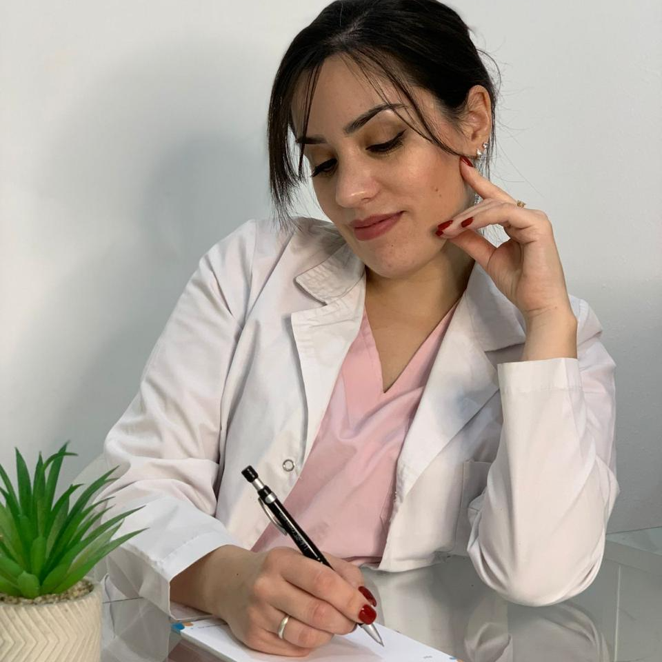 DRA. YESICA TONLORENZI