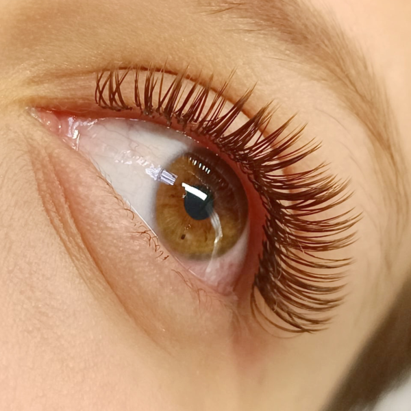 Brown Lashes,  Efecto Rimel( pestañas marrones )