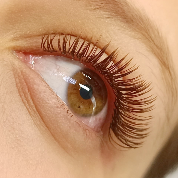 Retoque Brown Lashes, Efecto  Rimel ( pestañas marrones )