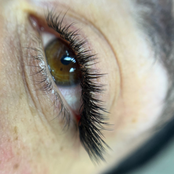 Extensiones de Pestaña Efecto delineado en mascara