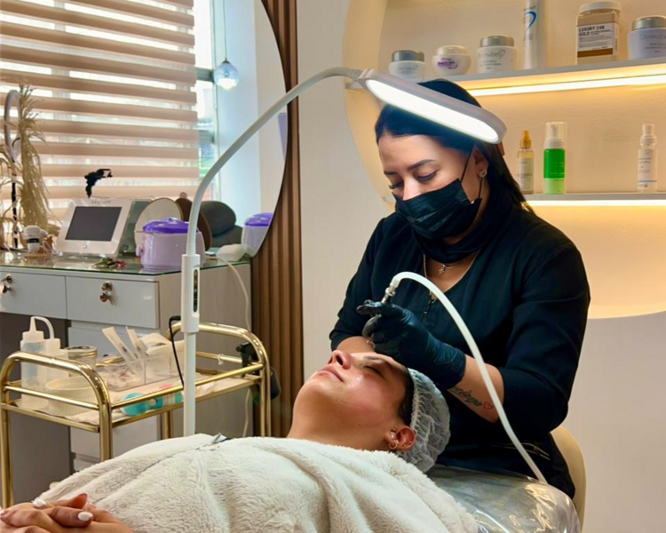 Terapia Facial Rica en Plaquetas