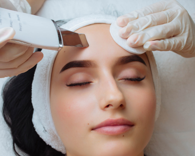 Tratamiento facial rica en plaquetas con Hidrafacial